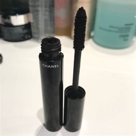 le volume de chanel mascara 0.03 fl oz|chanel le volume mascara review.